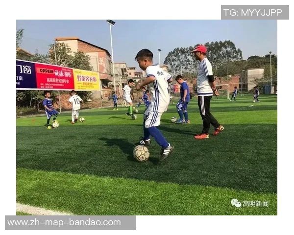 高明足球运动员的成长之路与成功秘诀探讨